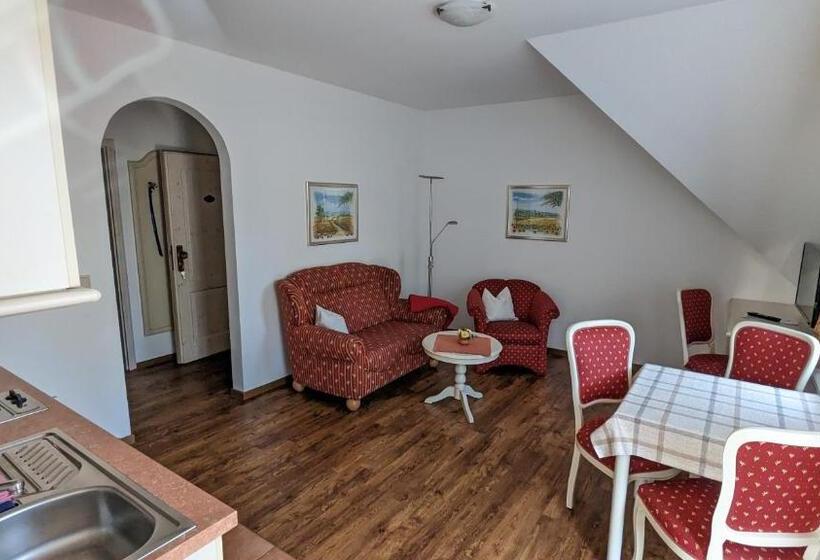 شقة غرفتين نوم مزودة بشُرفة, Und Berggasthof Zum Sonnenhof