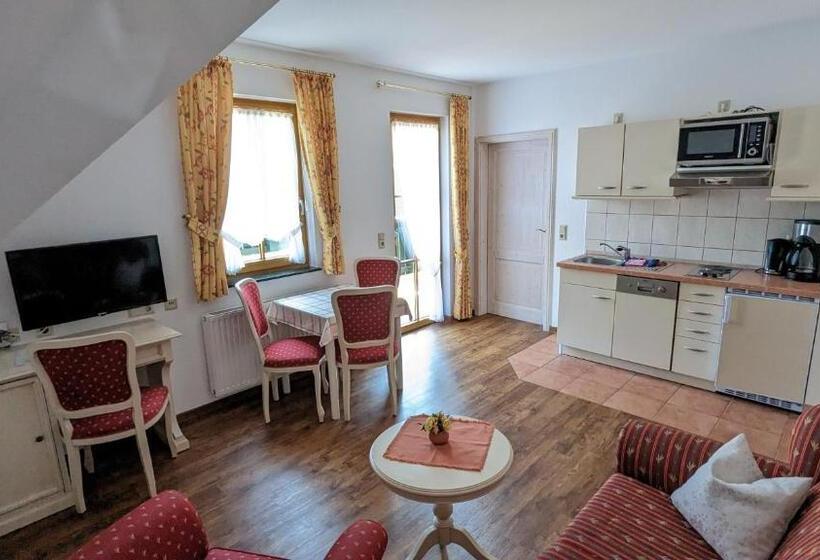 شقة غرفتين نوم مزودة بشُرفة, Und Berggasthof Zum Sonnenhof