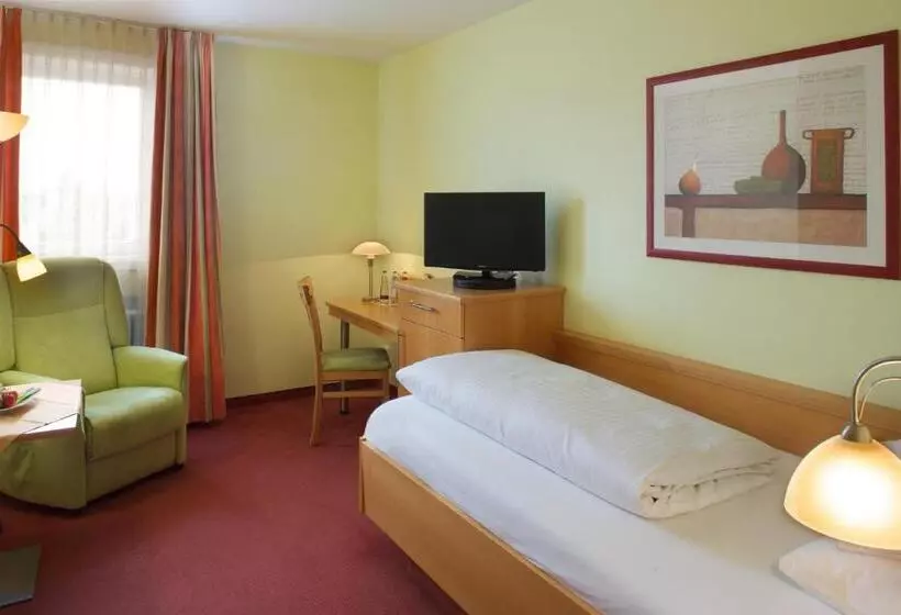 スタンダードシングルルーム, Kur Und Wellnesshotel Förch