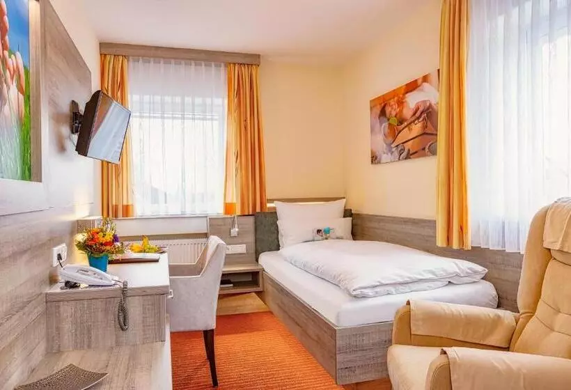 スタンダードシングルルーム, Kur Und Wellnesshotel Förch