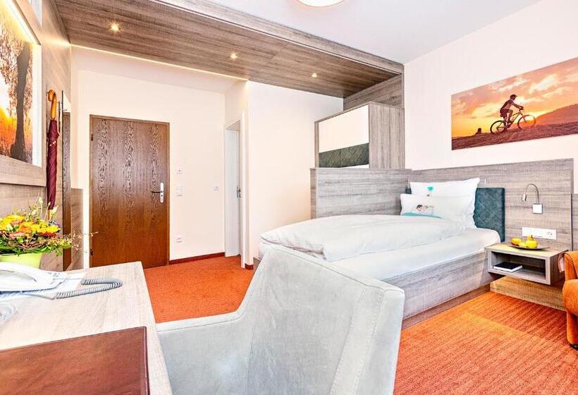 Номер Стандарт Индивидуальный, Kur  Und Wellnesshotel Förch