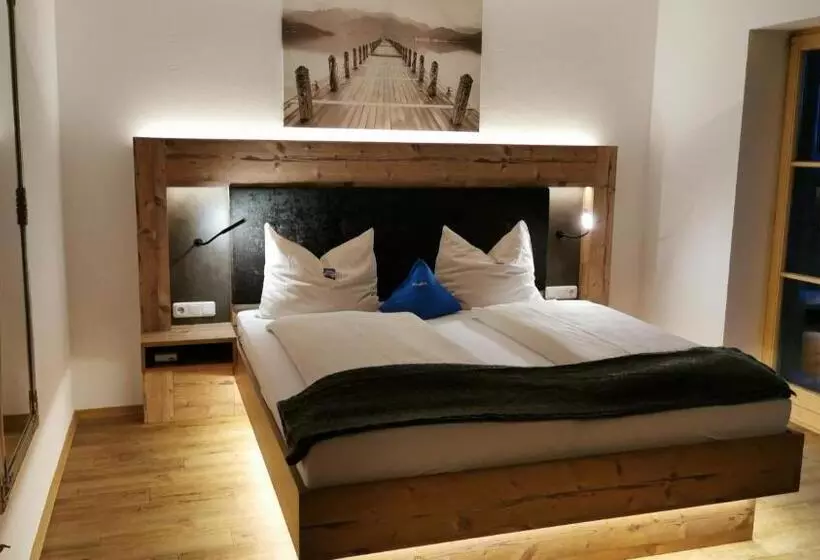 山の見えるジュニアスイート, Berg Hotel Weingarten Garni