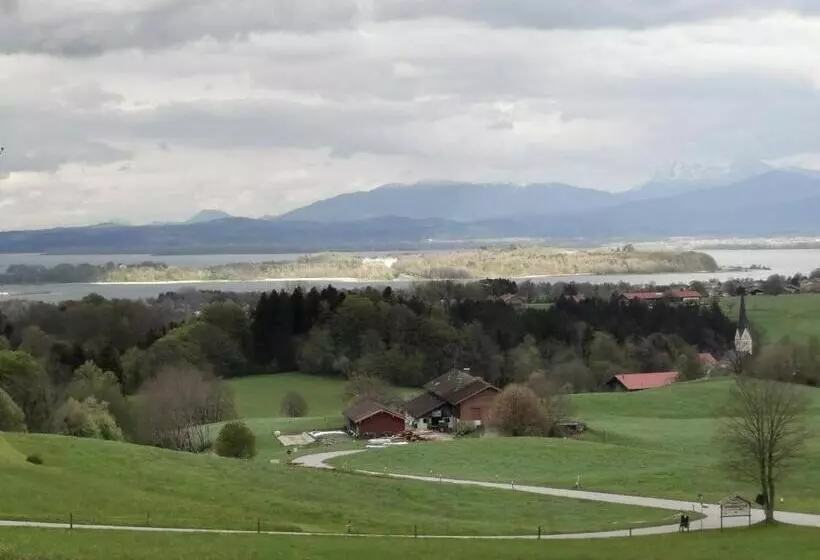 山の見えるジュニアスイート, Berg Hotel Weingarten Garni