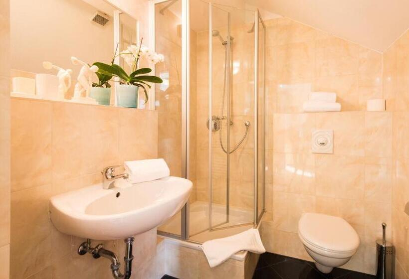 استودیوی استاندارد, Dirazi Guesthouse & Apartments Gmbh