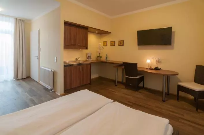 スタンダードスタジオ, Guesthouse Heidelberg