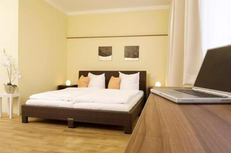 スタンダードスタジオ, Guesthouse Heidelberg