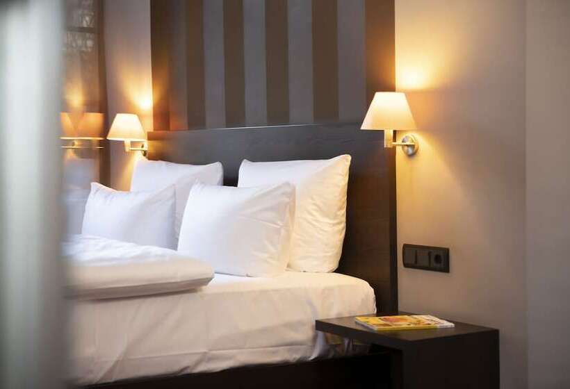 스탠다드 트리플 룸, Schlosshotel Blankenburg