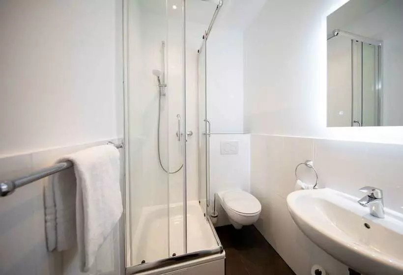 Standard Yhden Hengen Huone, SMARTY Airport Cologne Hotel - KONTAKTLOSER SELF CHECK-IN