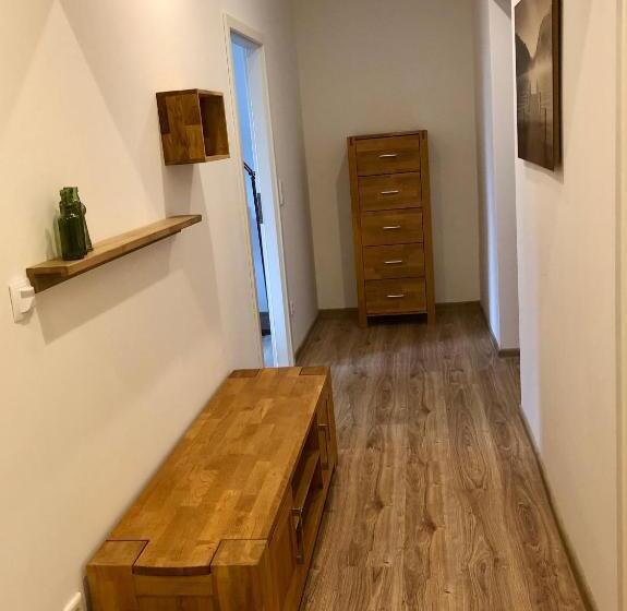 Апартаменты 3 Спальни, Dein Gutshof Hotel & Ferienwohnungen