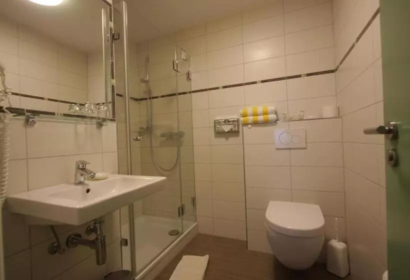 コンフォートルーム, Eifel Hotel Schneider Am Maar Gmbh