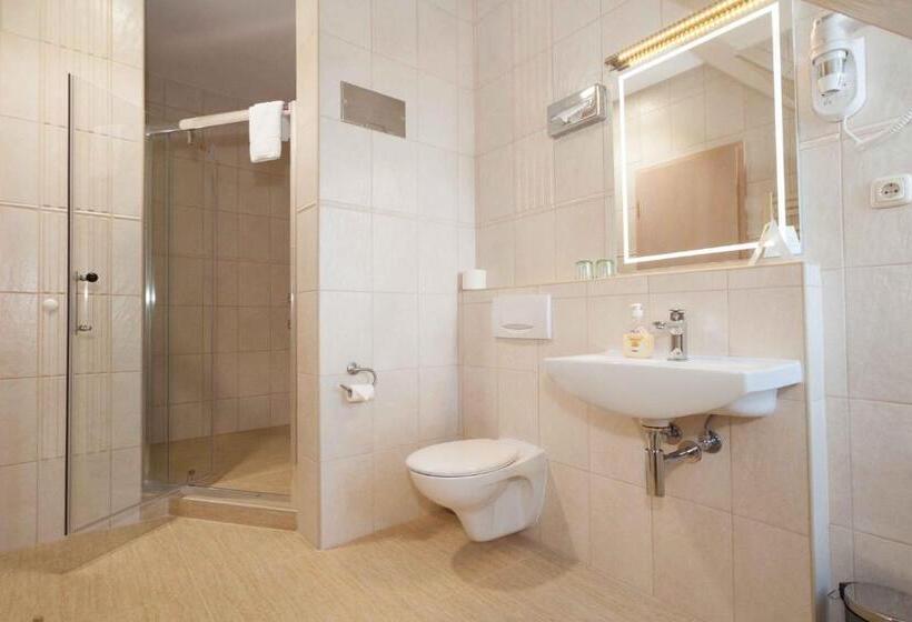 Номер Комфорт, 3 Linden