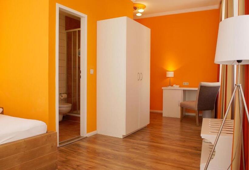 スタンダードシングルルーム, Am Obermarkt