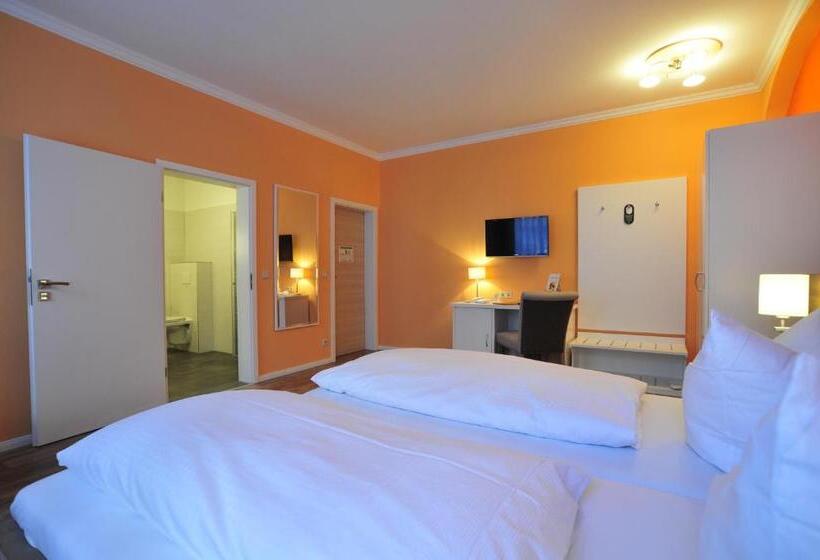 ジュニアスイート, Am Obermarkt