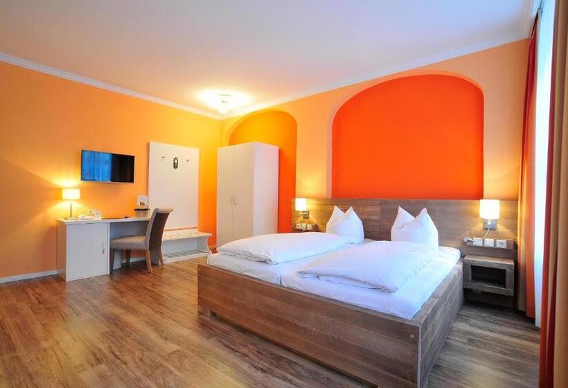 ジュニアスイート, Am Obermarkt