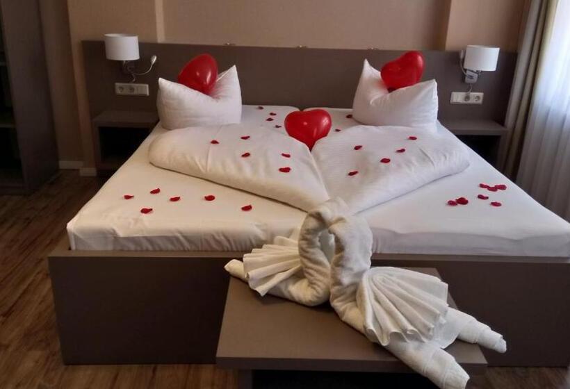 ジュニアスイート, Am Obermarkt