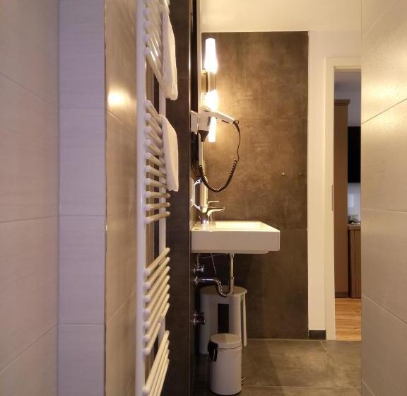 スイート, Am Obermarkt