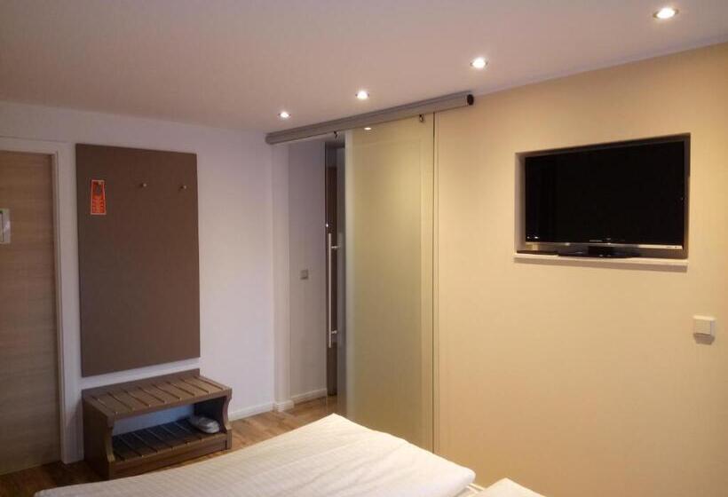 スイート, Am Obermarkt