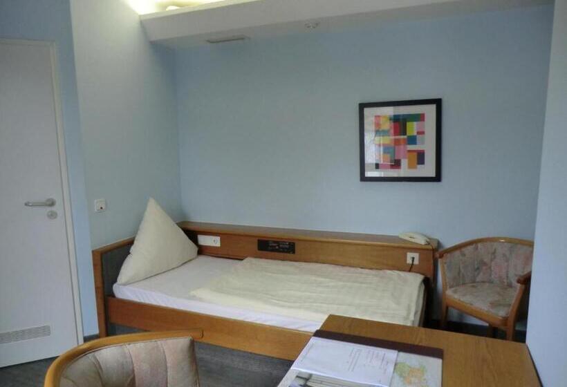 스탠다드 싱글 룸, Corsten