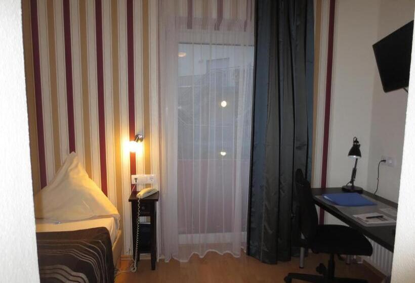 스탠다드 룸, Corsten