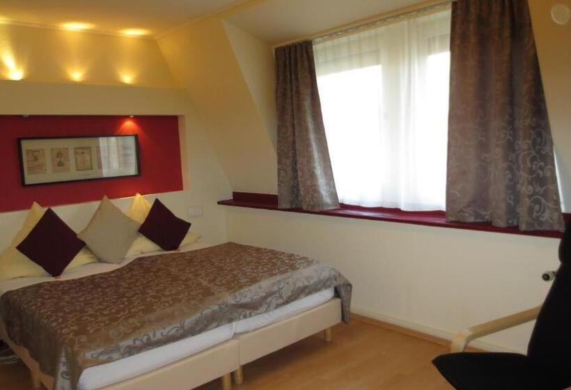 스탠다드 룸, Corsten