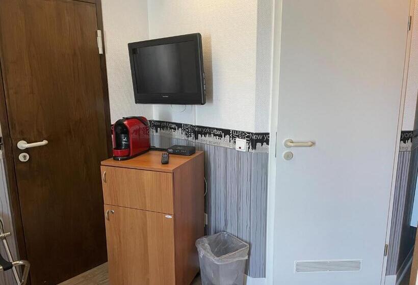 스탠다드 싱글 룸, Corsten