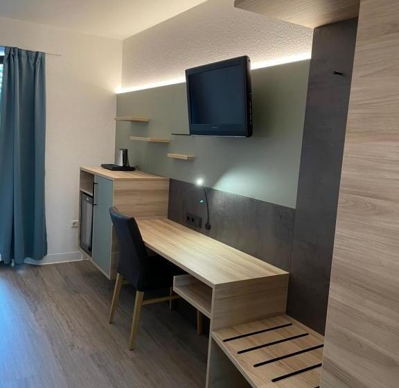 스탠다드 룸 킹사이즈 침대, Corsten