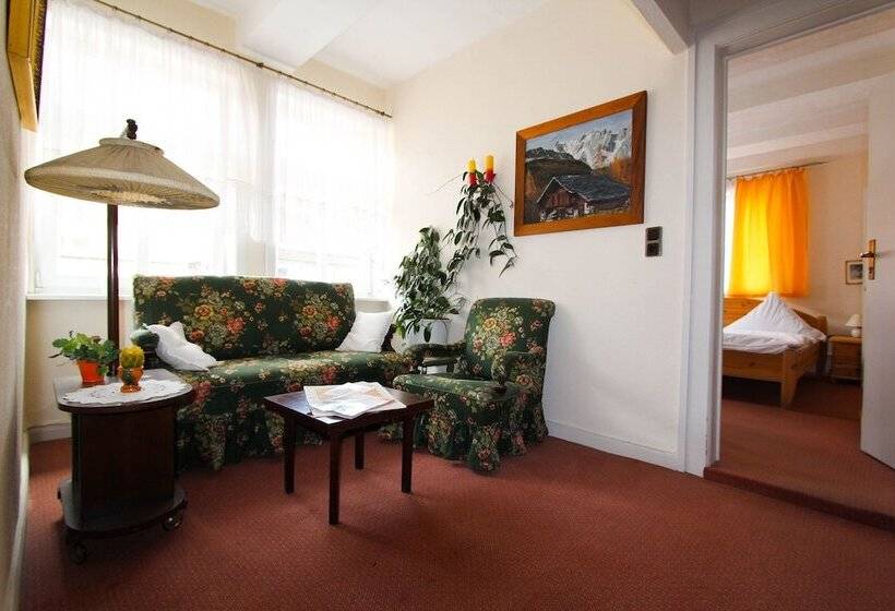 标准间, Deutsches Haus