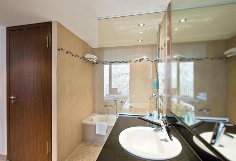 إستوديو قياسى, Favorite Park