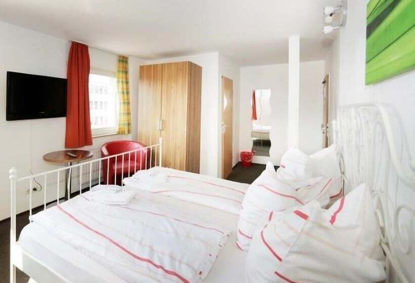 标准间, Goldener Hahn