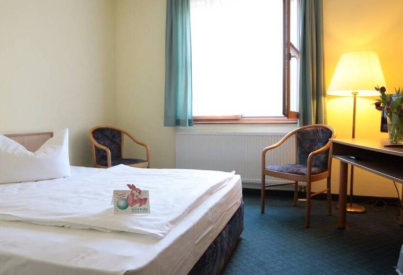 غرفة قياسية فردية, Jembo Park