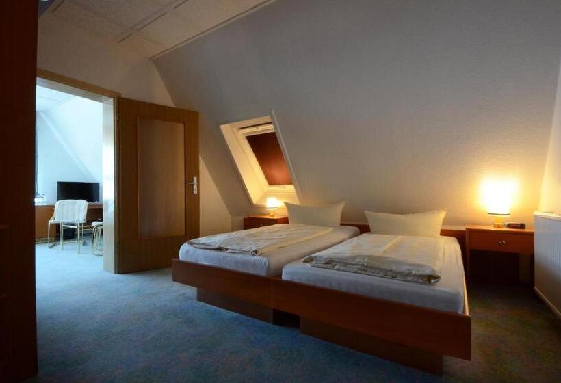 Семейный Номер, Land Gut Hotel Barbarossa