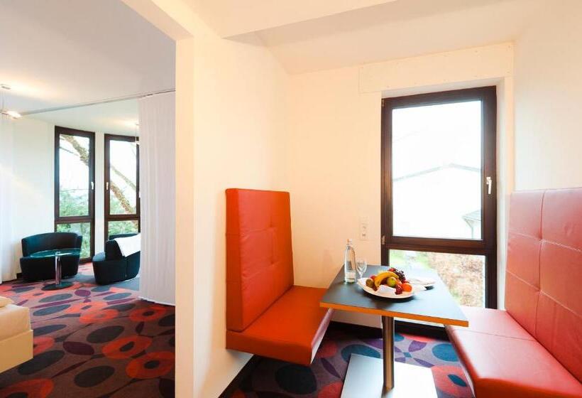 سوئیت جونیور با چشمانداز باغ, Mintrops Land Hotel Burgaltendorf