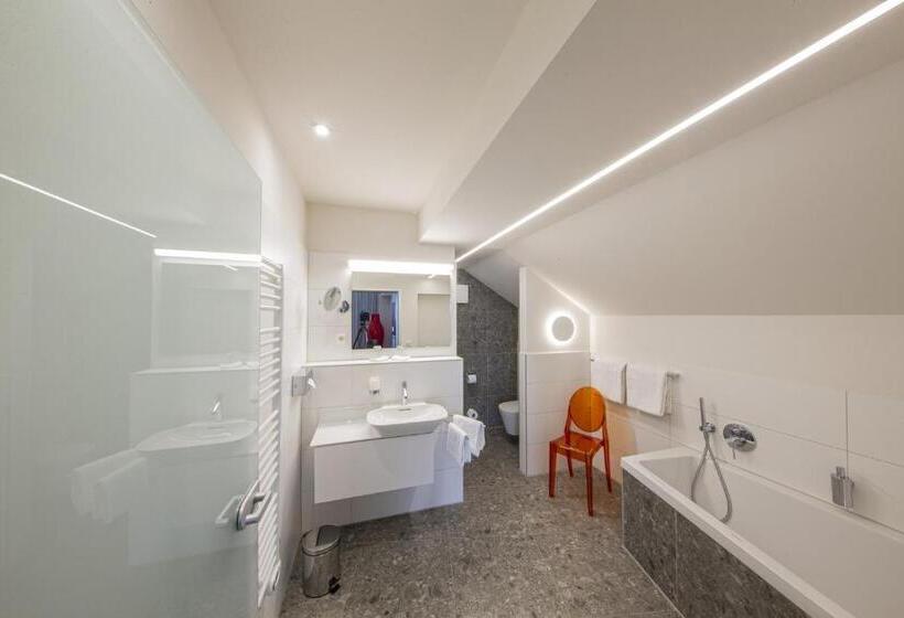 سوییت با چشمانداز باغ, Mintrops Land Hotel Burgaltendorf