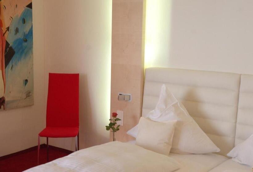 سوئیت جونیور با چشمانداز باغ, Mintrops Land Hotel Burgaltendorf