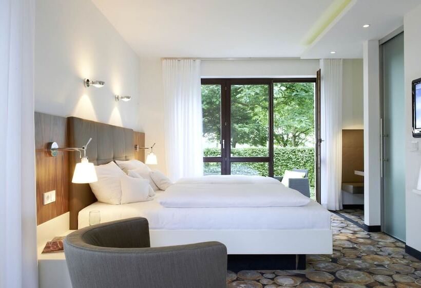 Полулюкс, Mintrops Land Hotel Burgaltendorf