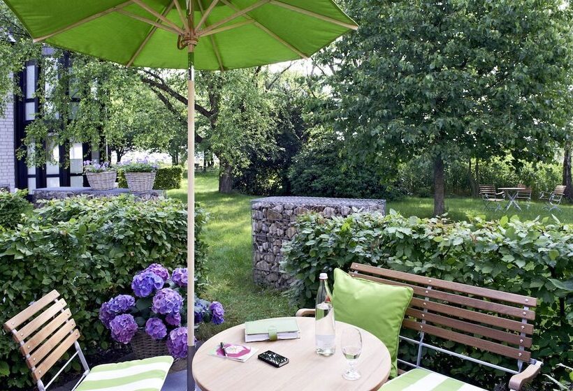 سوئیت جونیور با چشمانداز باغ, Mintrops Land Hotel Burgaltendorf