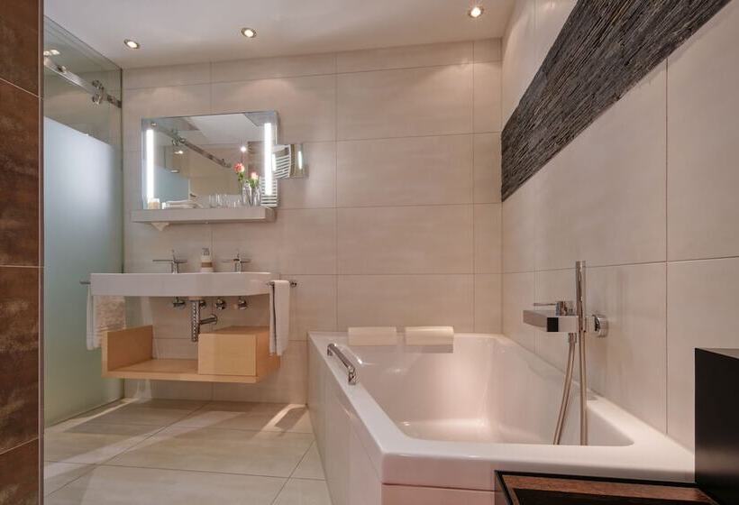 سوئیت جونیور با چشمانداز باغ, Mintrops Land Hotel Burgaltendorf