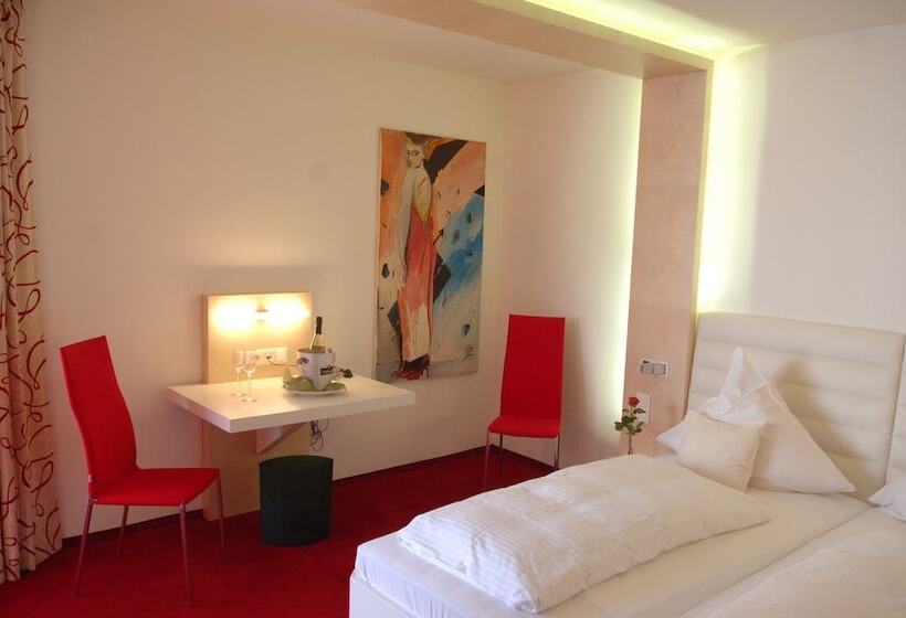 سوئیت جونیور با چشمانداز باغ, Mintrops Land Hotel Burgaltendorf