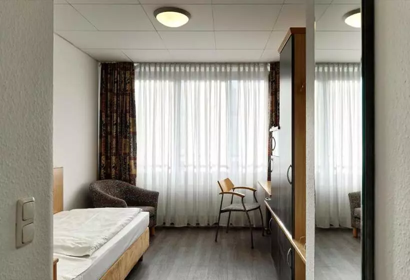 スタンダードシングルルーム, Opera Hotel Köln