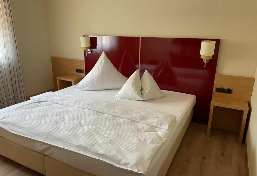 غرفة سوبيريور فردية, Paffhausen