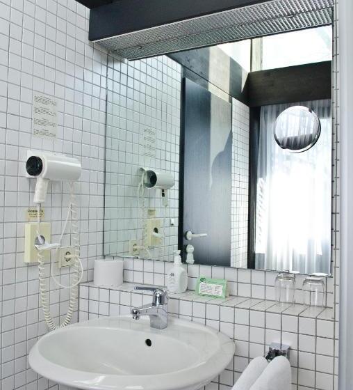 غرفة قياسية فردية, Paffhausen