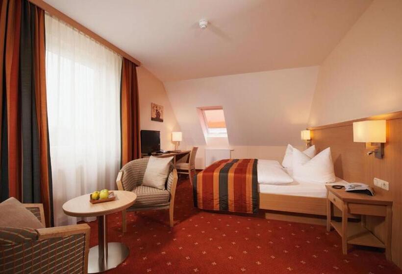 スーペリアールーム, Parkhotel Neustadt