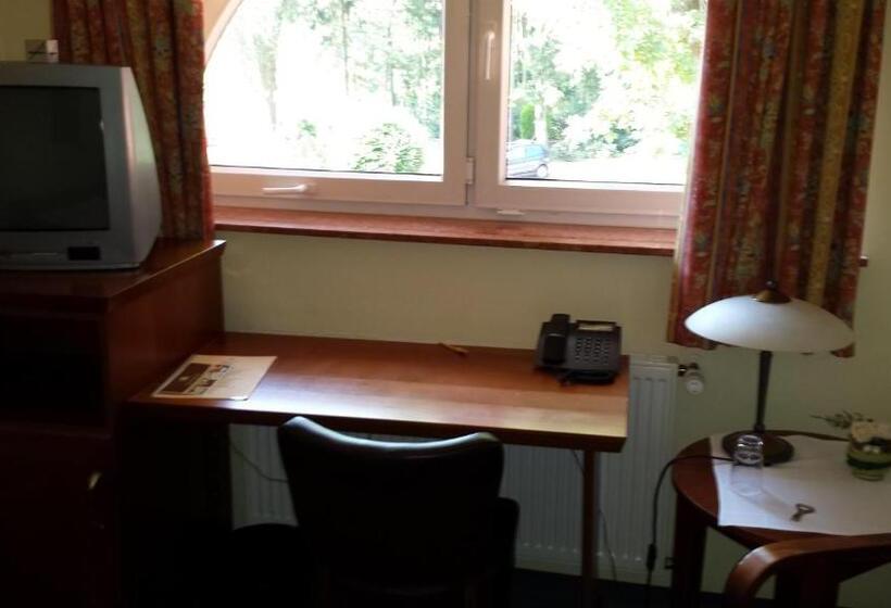 标准单人间, Restaurant Am Pfauenhof