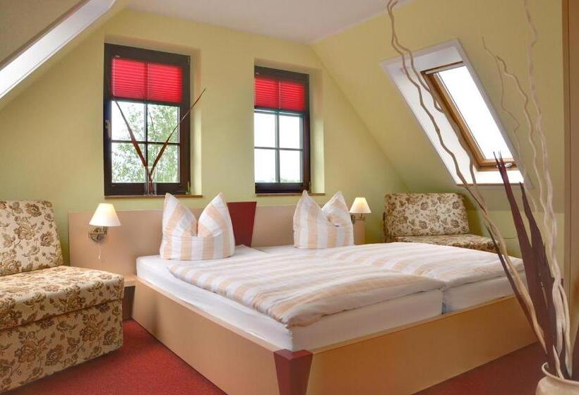 スタンダードトリプルルーム, & Restaurant Waldblick