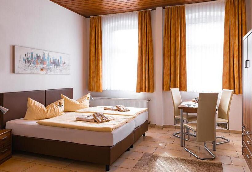 اتاق استاندارد, Schütze Superior