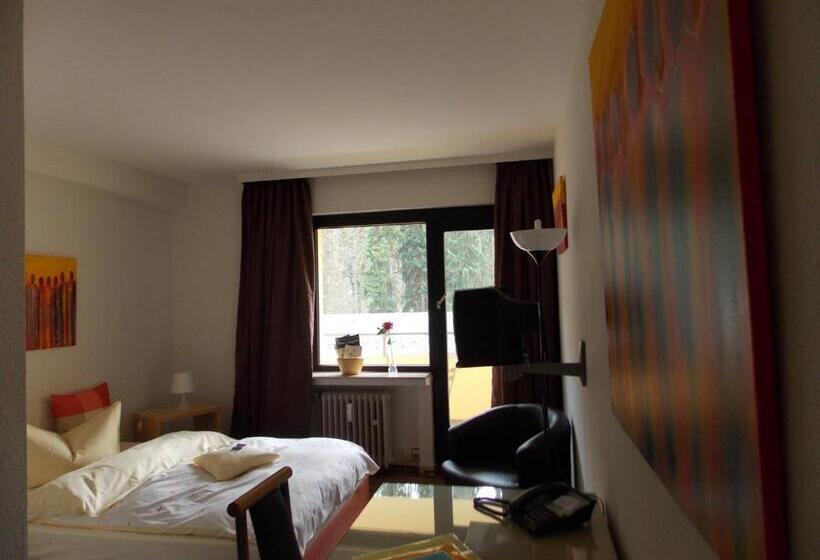 スタンダードシングルルーム, Talburg