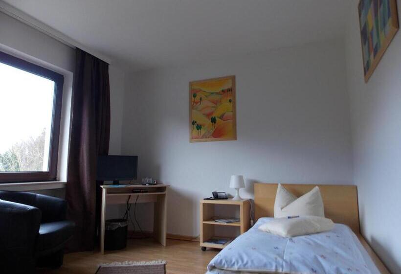 スタンダードシングルルーム, Talburg