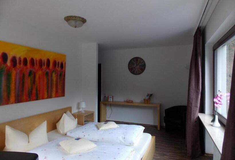 スタンダードルーム, Talburg