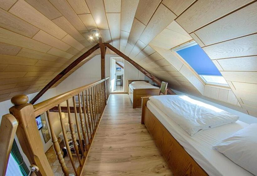 스탠다드 스튜디오, Landhaus Goddertzhof