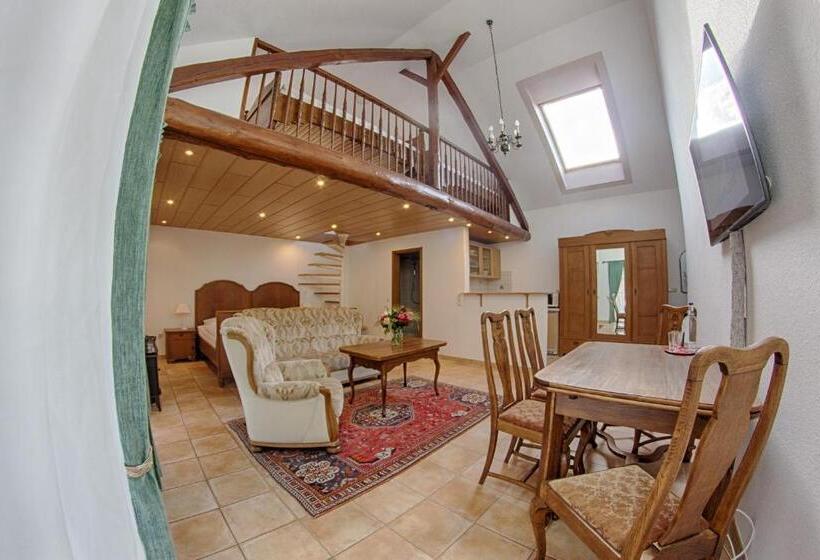 스탠다드 스튜디오, Landhaus Goddertzhof